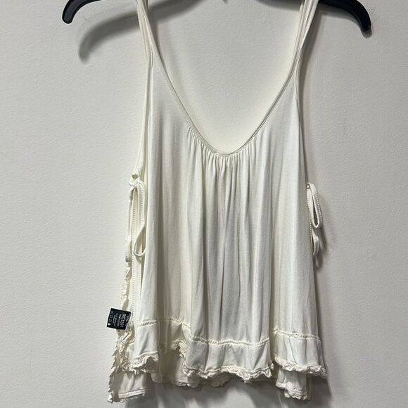 POL Boho Ivory Side Ties Top — Small - Picture 5 of 6